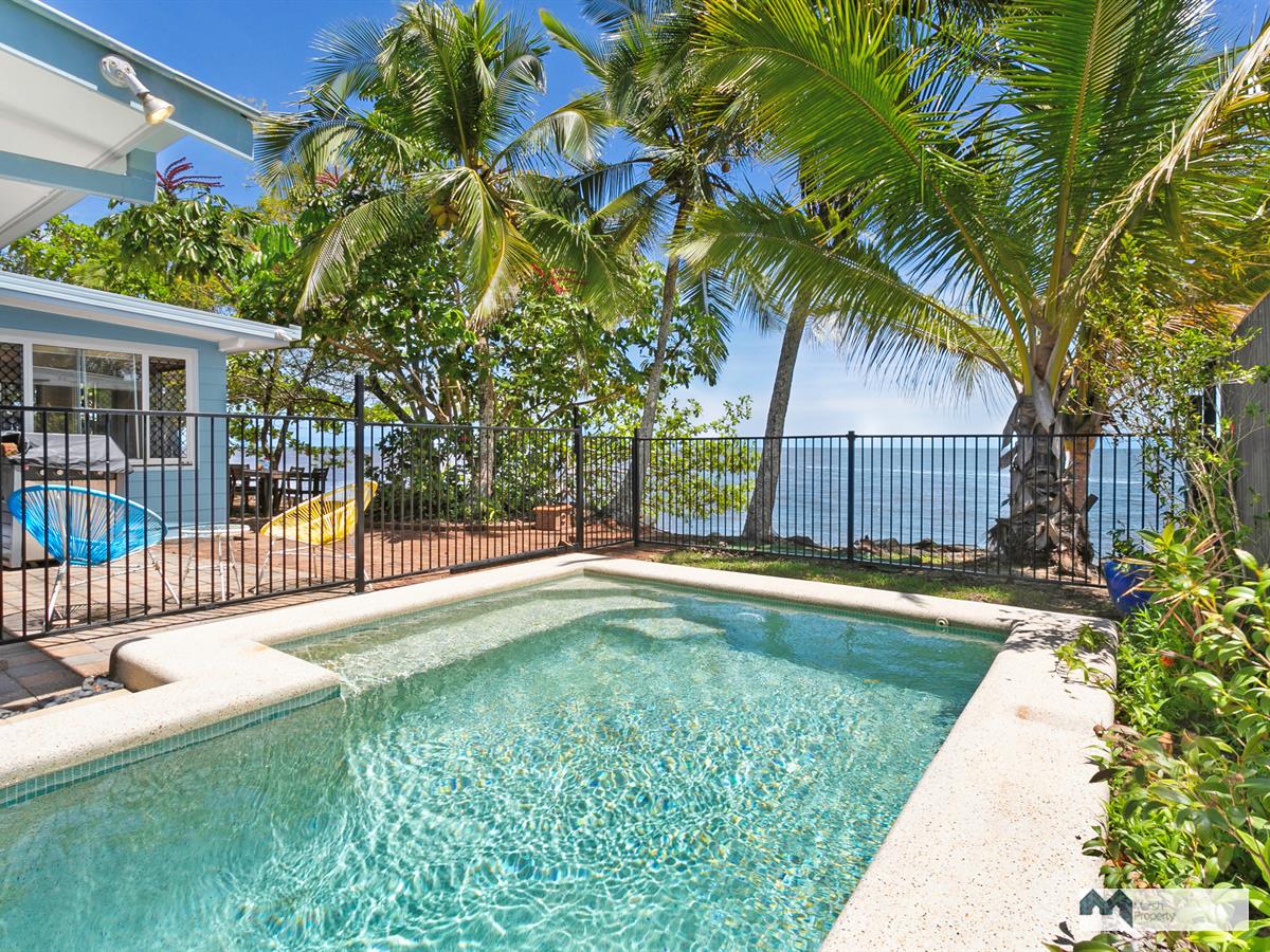 Absolute Coral Sea Beachfront